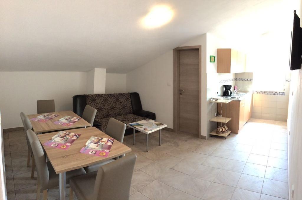 Apartmani B&B Лижнян Экстерьер фото
