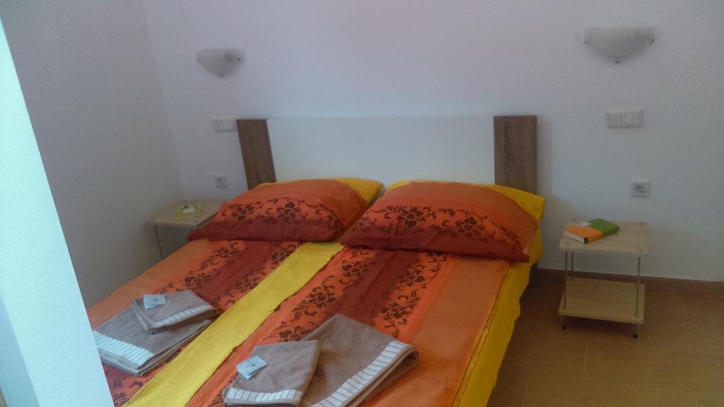 Apartmani B&B Лижнян Экстерьер фото