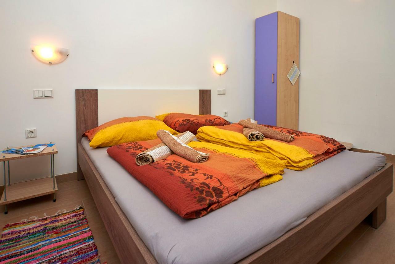 Apartmani B&B Лижнян Экстерьер фото