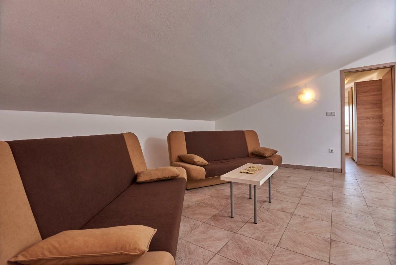 Apartmani B&B Лижнян Экстерьер фото