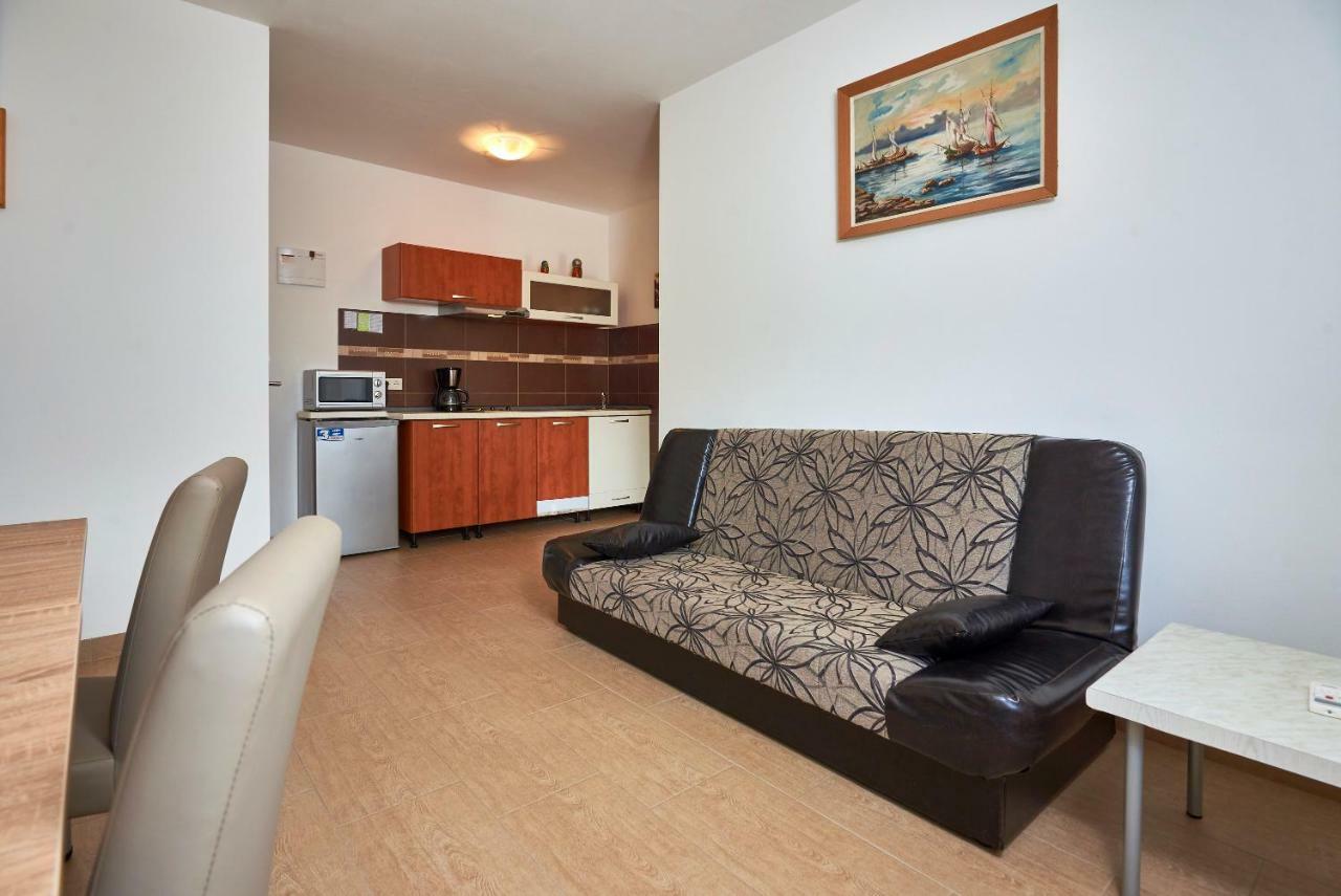 Apartmani B&B Лижнян Экстерьер фото